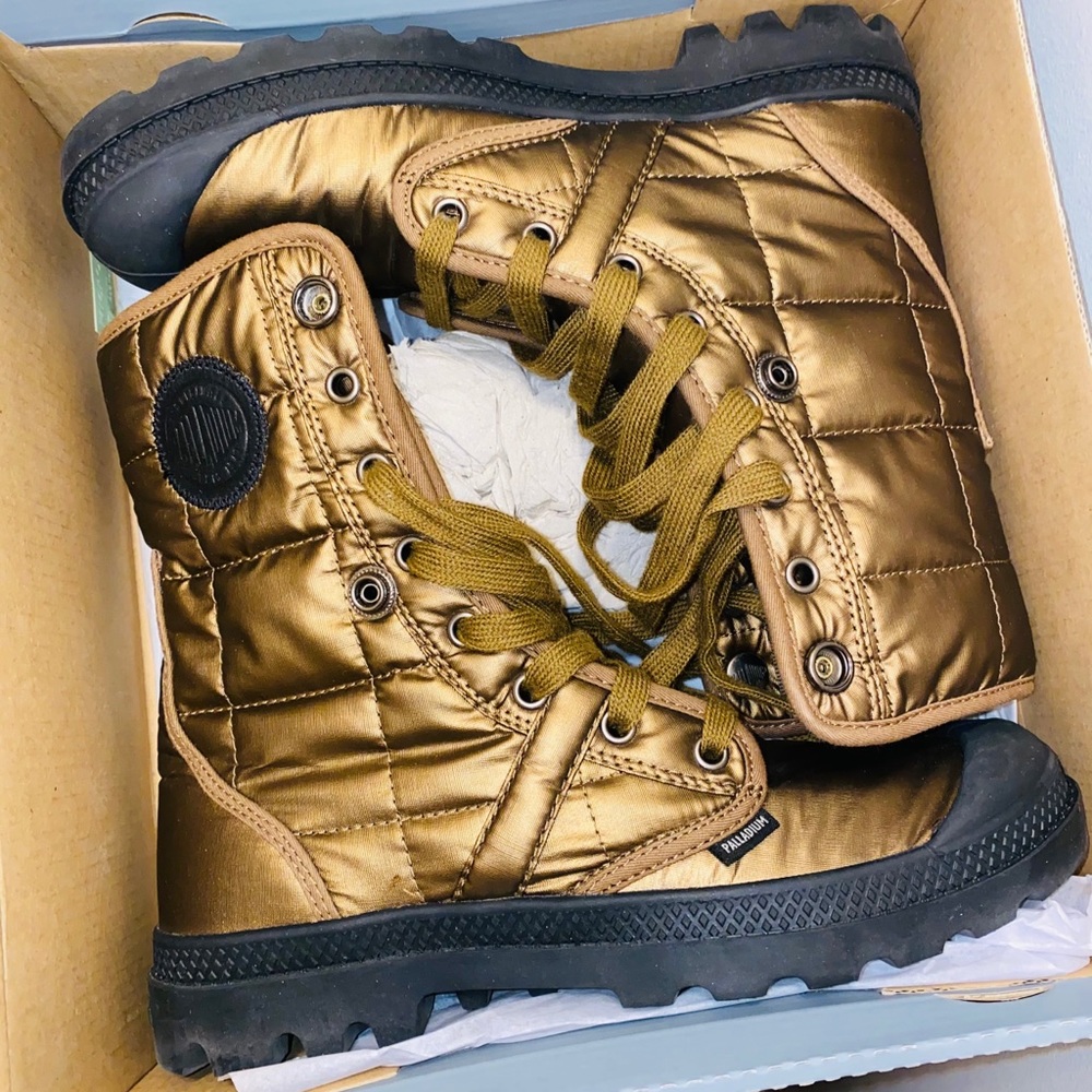 Palladium boot